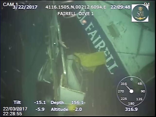 El Fairell hundido visto con cámara subacuática