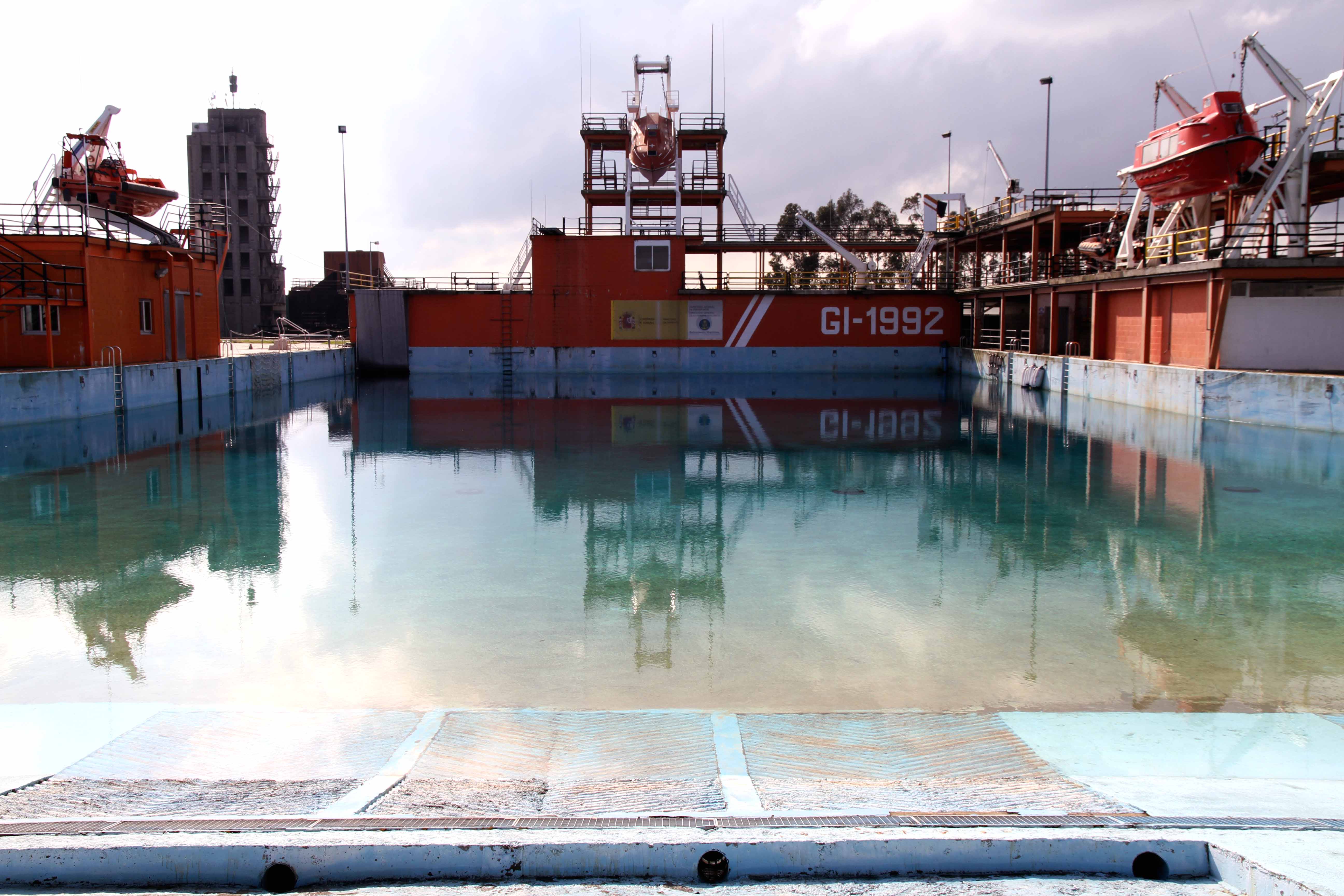 Piscina del Centro de Jovellanos