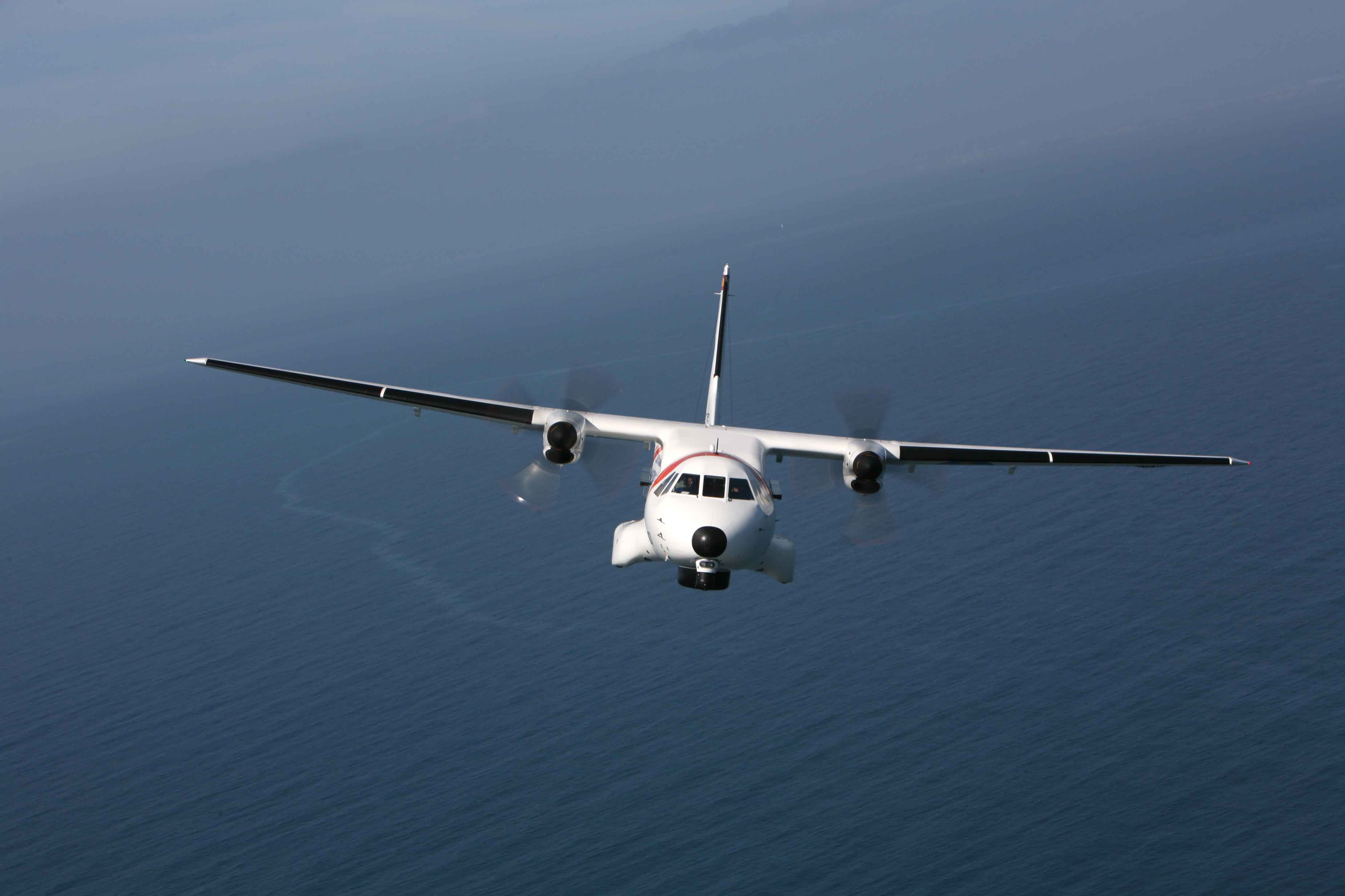 Foto Avión volando