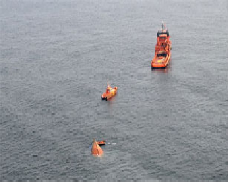 rescate de pesquero mar nosso semihundido