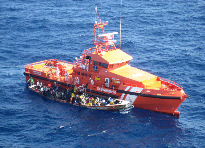 Rescate de un cayuco